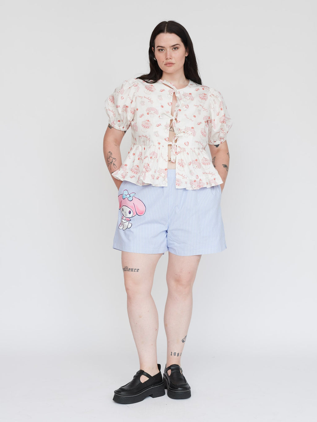 model:Salome wears size XXL and is 5’11”, collection-curve