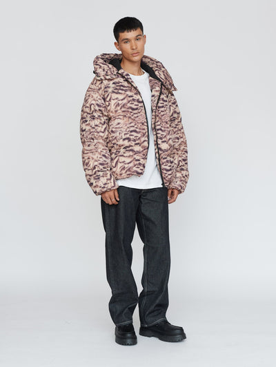 Collection-men-landing, collection-men-new-in-1, collection-men-jackets, model: Noah wears size L and is 6’0”