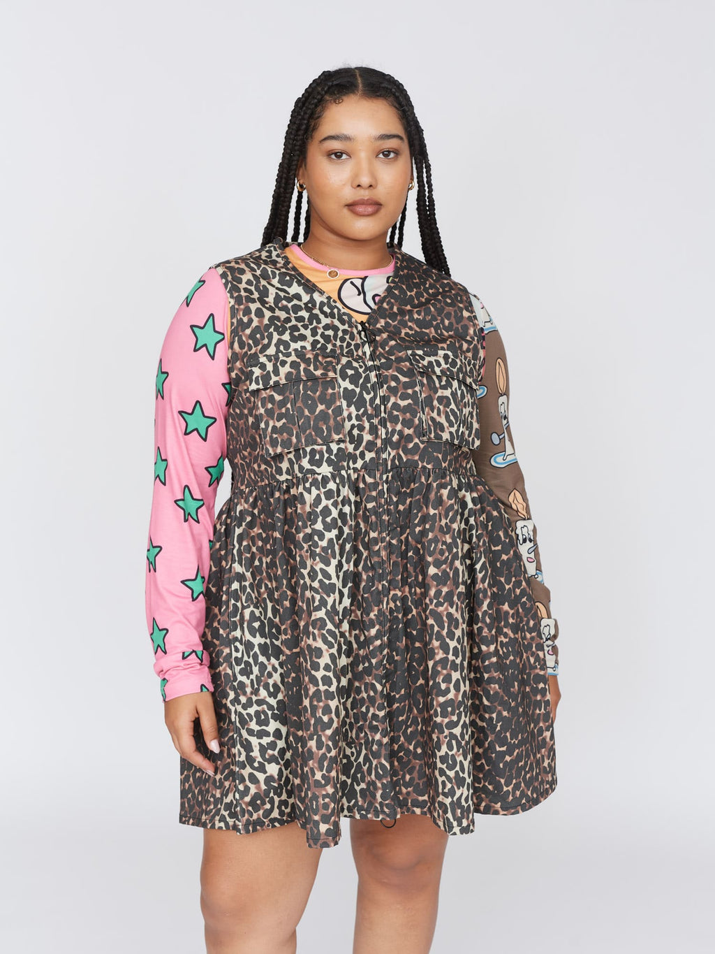 collection-curve, model:Zaynab wears size XXL and is 5’8”