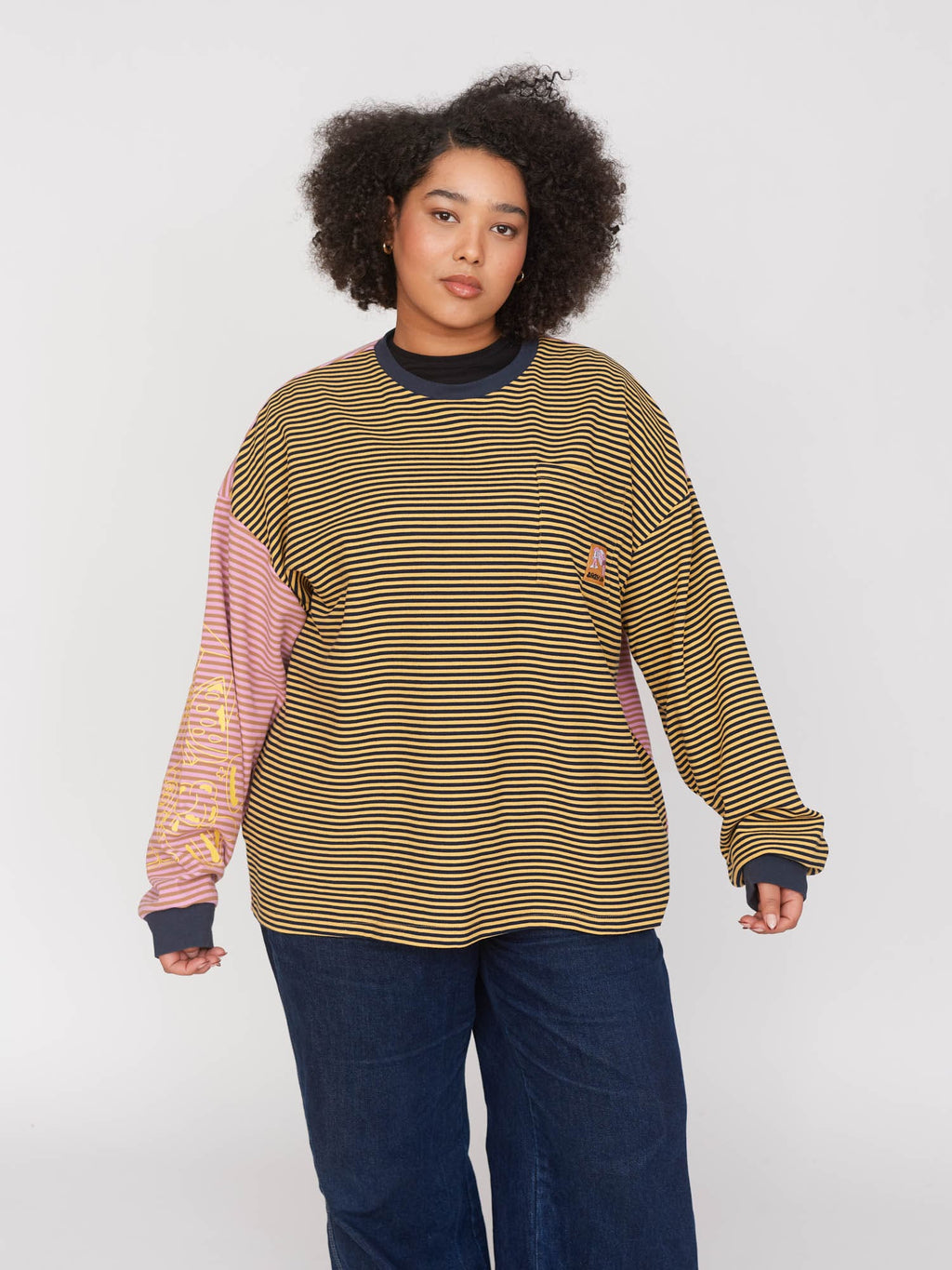 model:Zaynab wears size XXL and is 5’8”