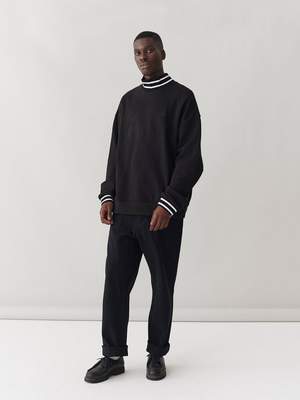 LO High Neck Sweatshirt