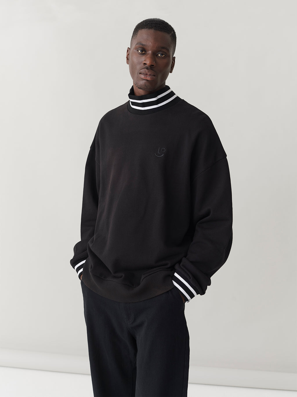 LO High Neck Sweatshirt